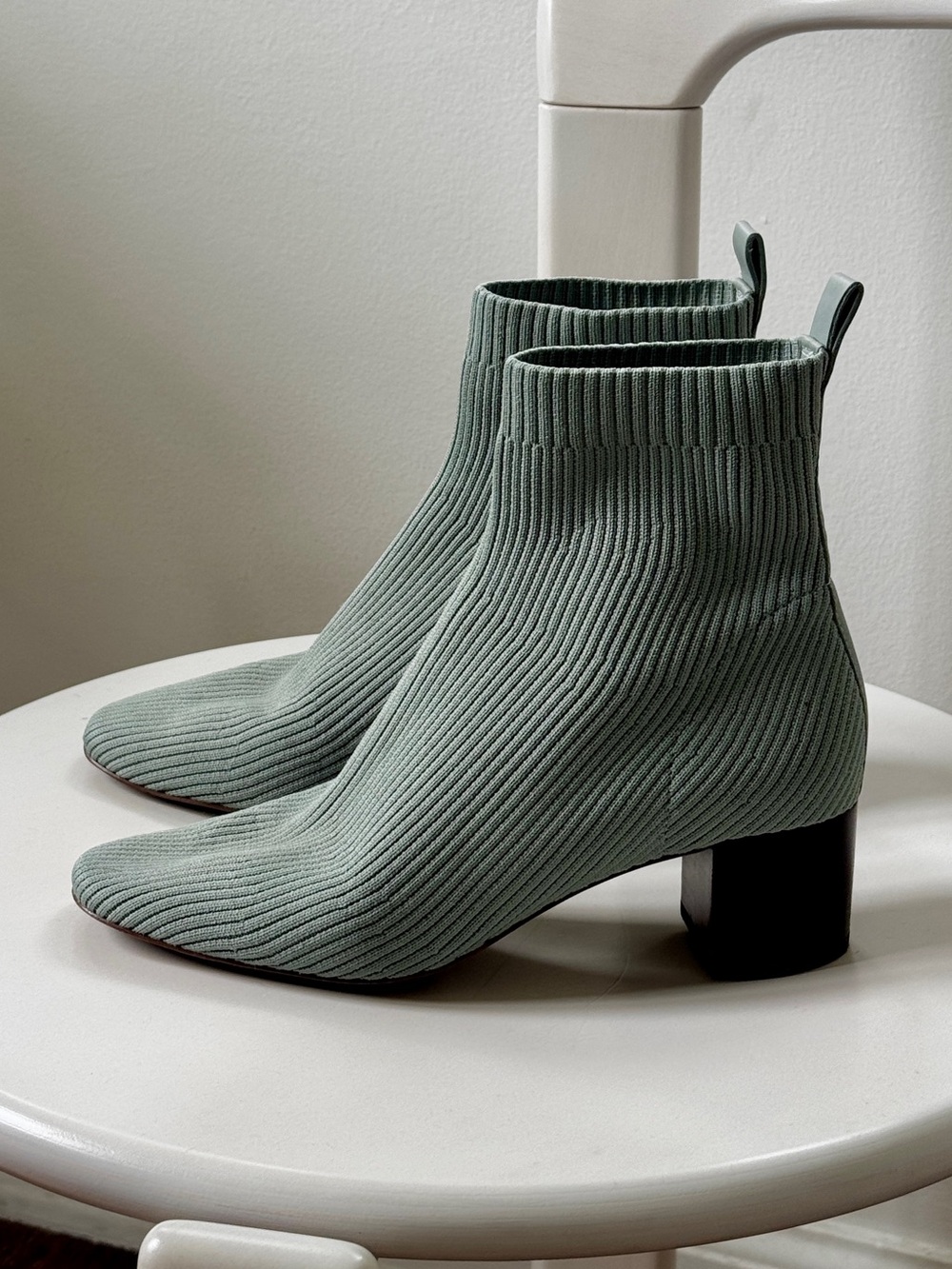 Everlane Glove Boot Women’s Sage Knit Ankle Boots - size 7.5